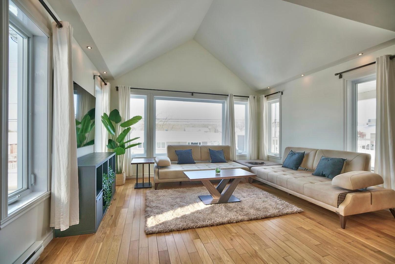 Dynamite 2-Bedroom House, Garage, Sleeps 6 Sherbrooke Eksteriør bilde